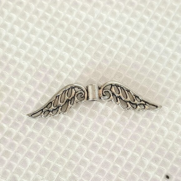42 Wing and Feather Connectors Silver DIY Jewelry Findings - Picture 3 of 11